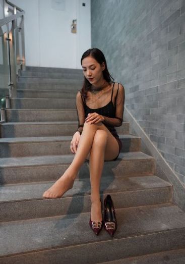 国产美女大尺度在线_1080完整视频观看