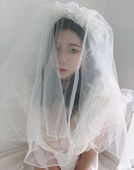亚洲av产在线精品亚洲_高清迅雷电影在线