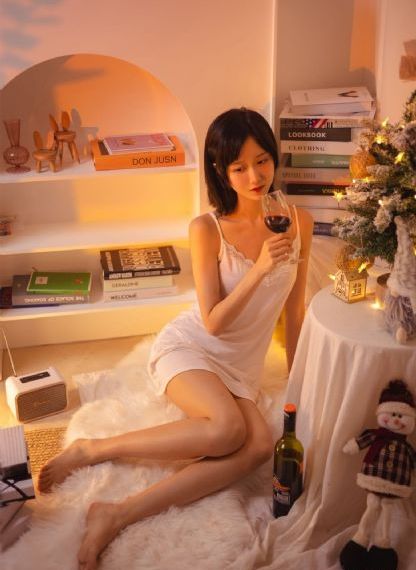 女主穿越成被六个男主捡到_国语配音超清