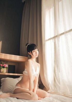 美女一脱二净免费视频_在线完整观看